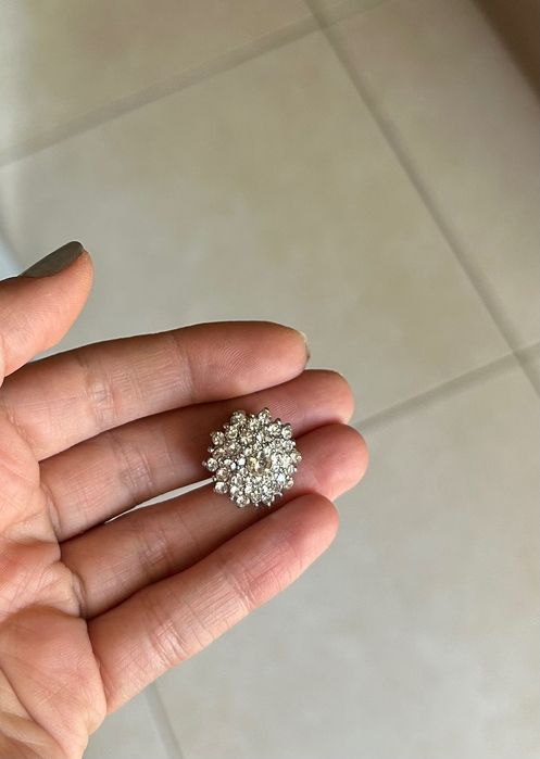 Обеци с клипс различни видове