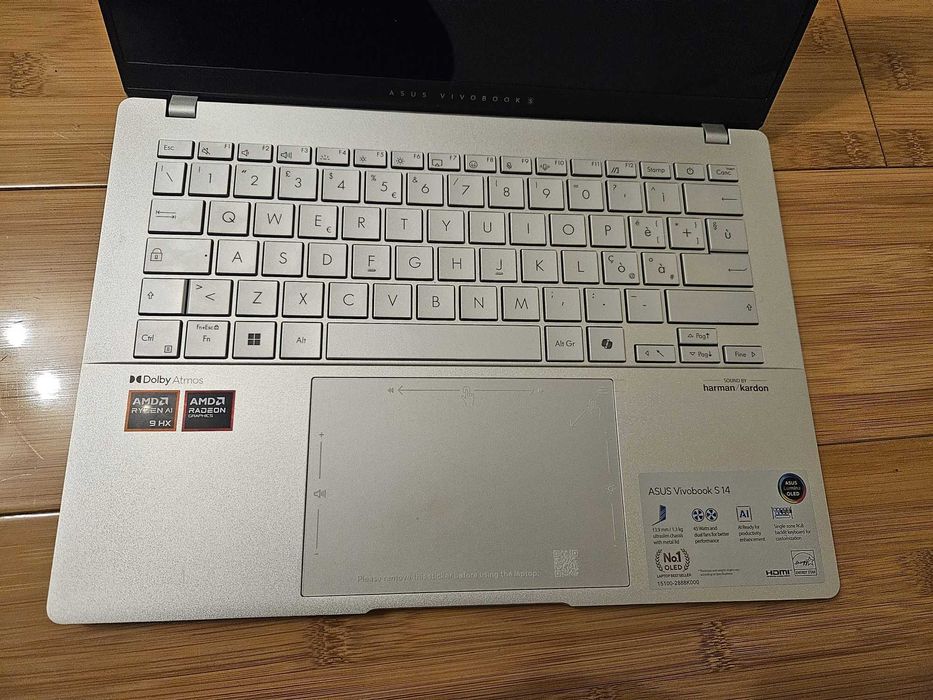 Laptop Asus Vivobook S14 OLED Lumina AMD Ryzen AI 9 HX 370