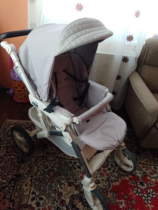 Детска количка на CAM