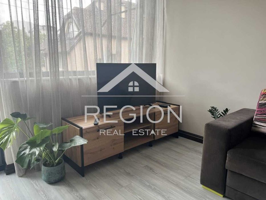 Дава се под наем Двустаен апартамент в Варна, Център - 65 кв.м за 612 € - Снимка #3