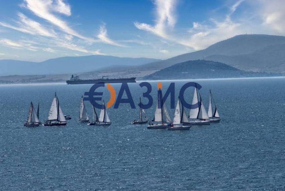 Двуетажна къща без такса поддръжка в комплекс "Морски Излед", между