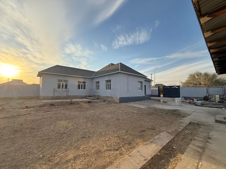 Продам Дом 5 комнат