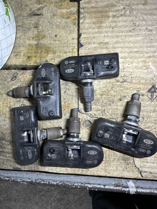 Комплект 4бр датчици налягане на гуми Audi Vw Skoda Seat 1k0907255B