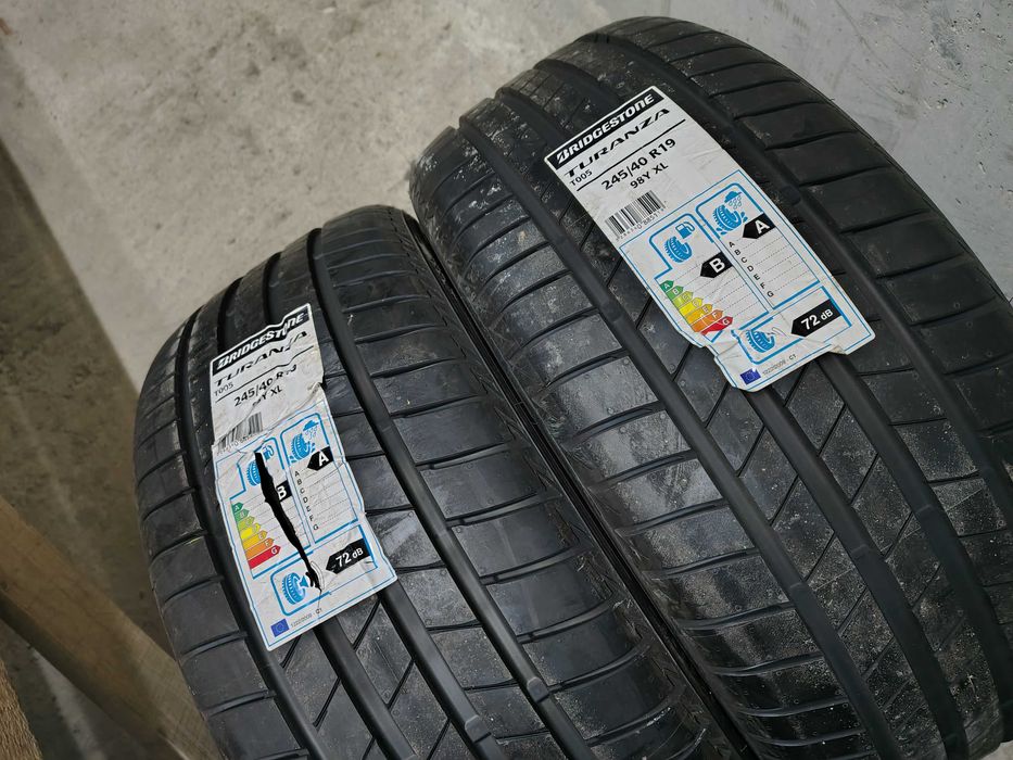 2бр.НОВИ летни гуми BRIDGESTONE 245 40 19 DOT19 цена за брой