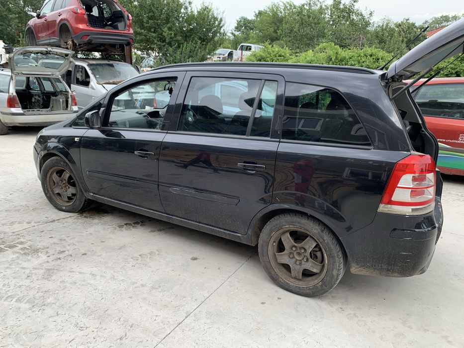 Piese opel zafira B motor  A16xer 113 cp