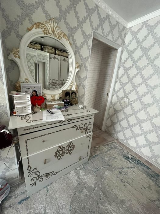 Спальный гарнитур, тумбочка, шифонер