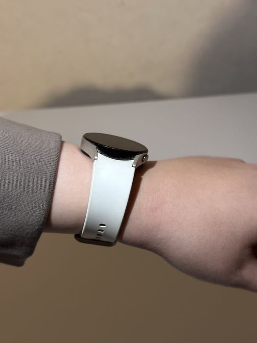 Продам часы Samsung