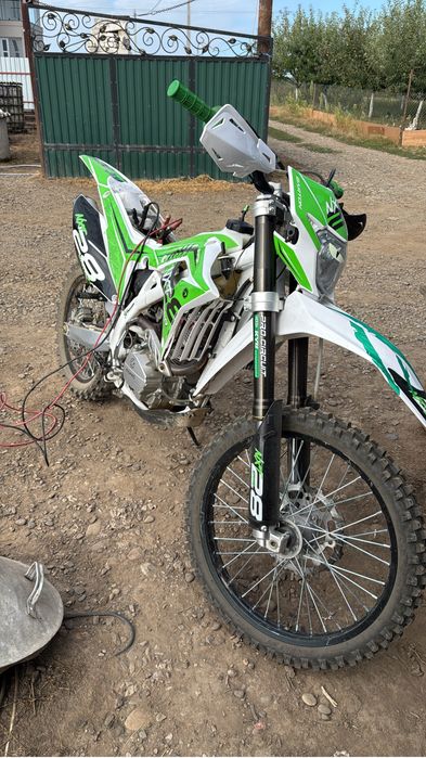 Motocros 250 nou nout