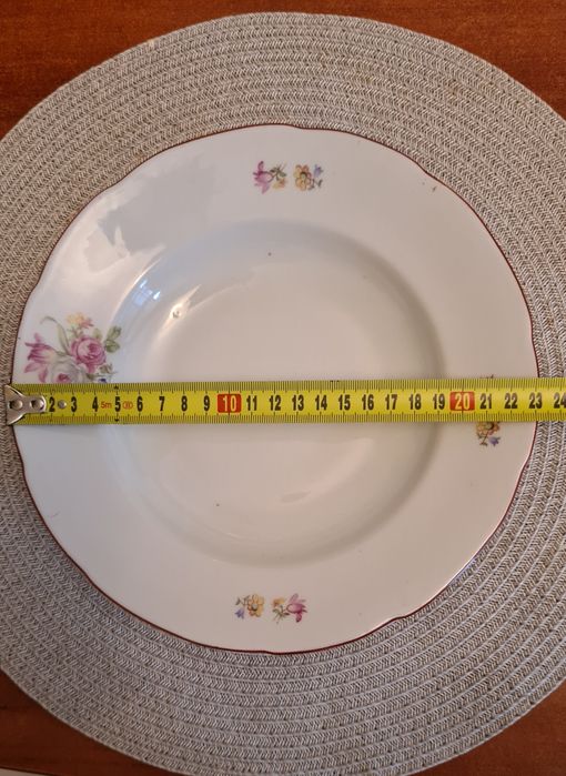 Дълбока  чиния от стар български порцелан