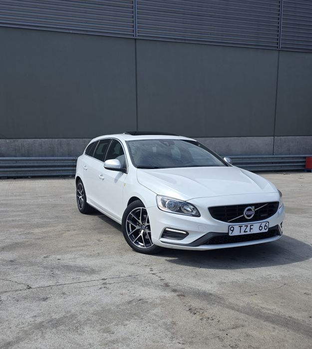 Volvo V60  R-Design    Euro6