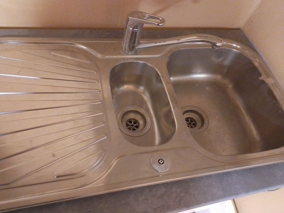 Ghiuveta inox cu baterie