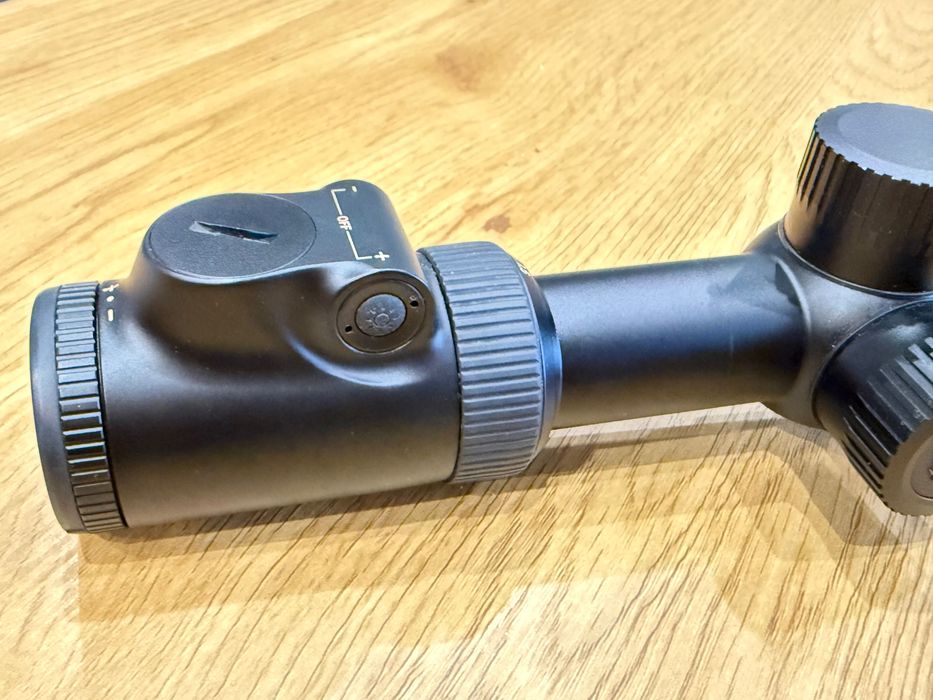 Оптика NIKON MONARCH 7 IL 1.5-6X42