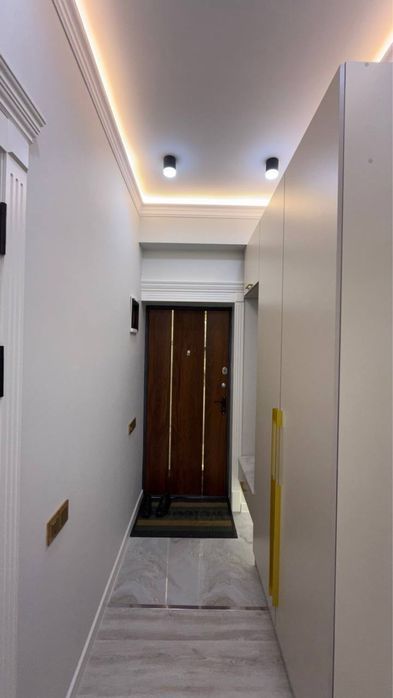 Продается 3 ком. Квартира на 3 этаже площадью 75 кв.м. Ор. Зафар