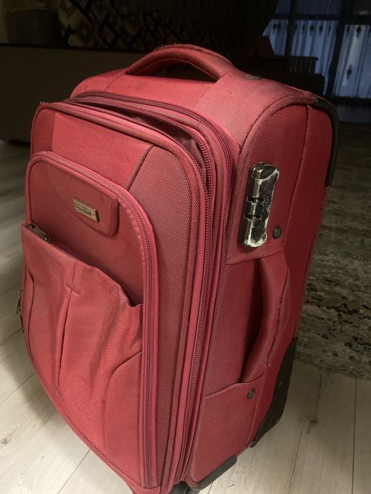 Чемодан в хорошем состоянии