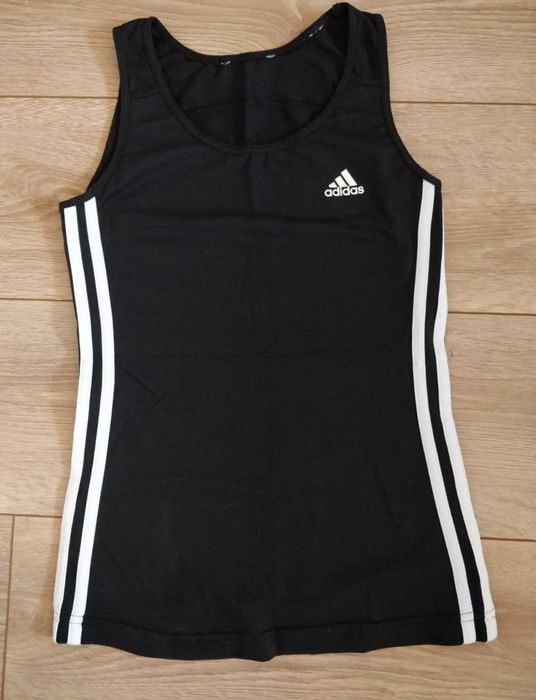 Vand tricou Adidas, marimea S