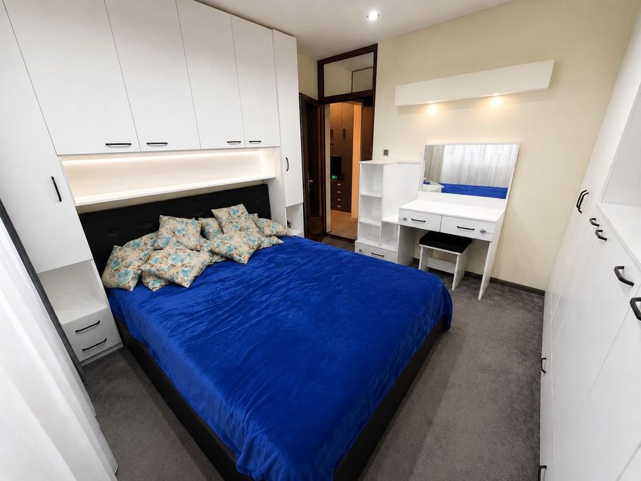 Apartament 2 camere, etaj 1, în Cetate, strada Detunata