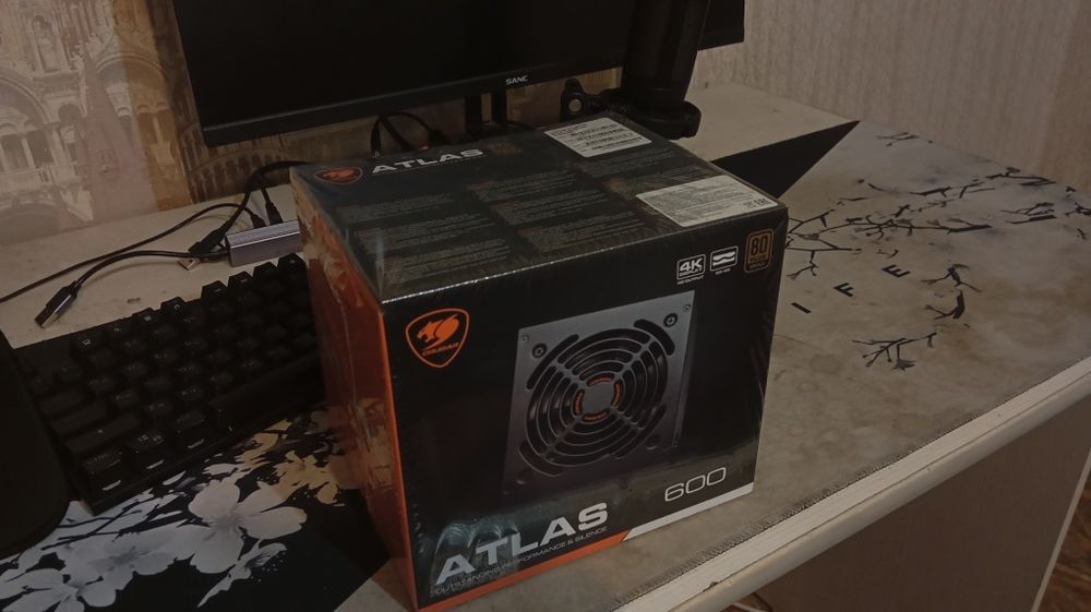 Продам Блок питания Cougar Atlas 600W
