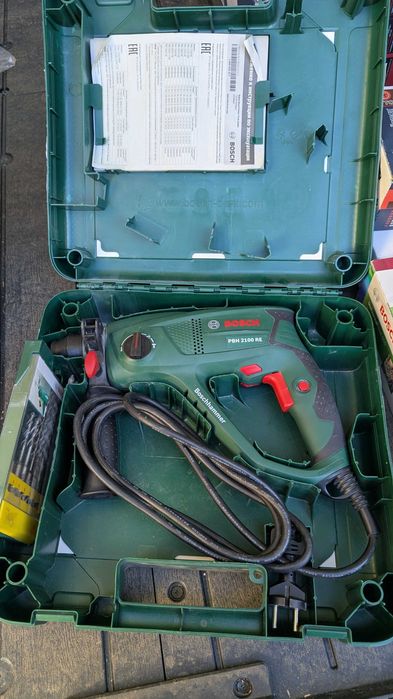 Pachet Scule electrice Bosch si accesorii