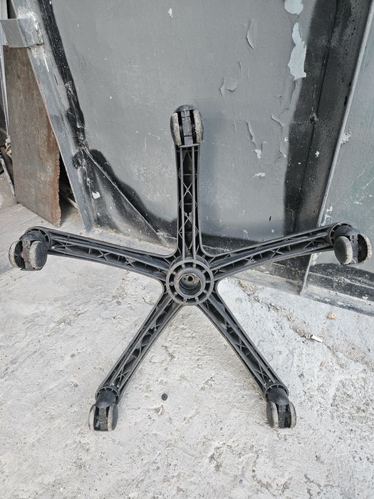 Крестовина кресла