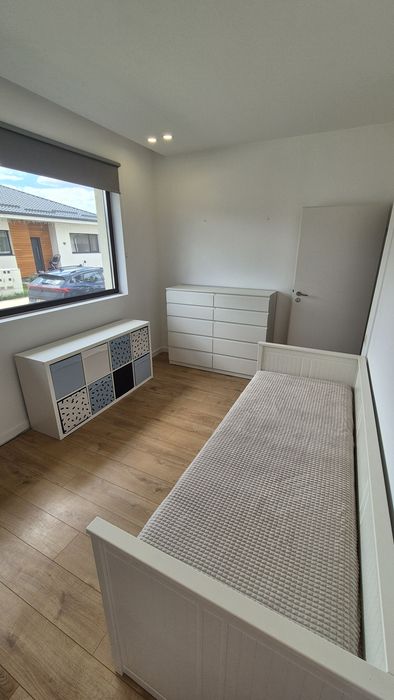 Inchiriere casa 4 camere Tunari