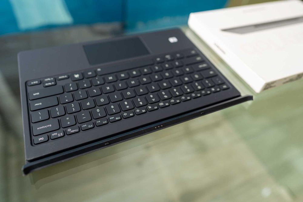 TABLETA Samsung Galaxy Tab S9 FE+ EvoX SIM, tastatura, garantie