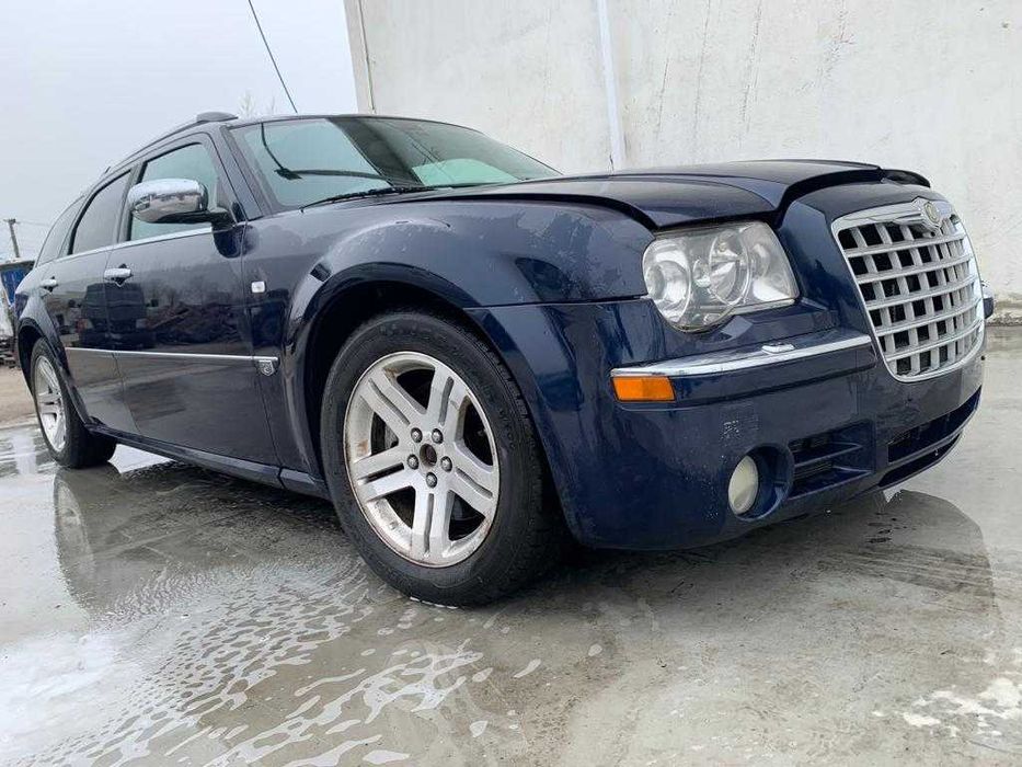 dezmembrez chrysler 300C