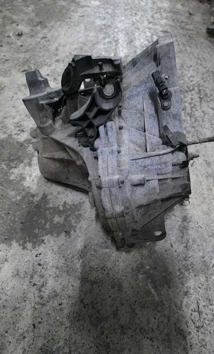 Скоростна кутия за Renault Scenic III 1.5dCi / Рено Сценик 3 2009г.