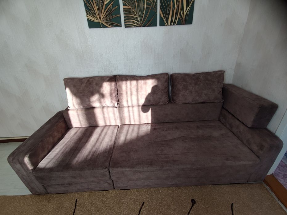 Продам два дивана!