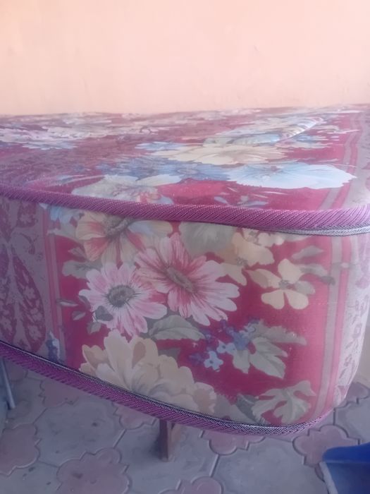 Матрас двухспальнии