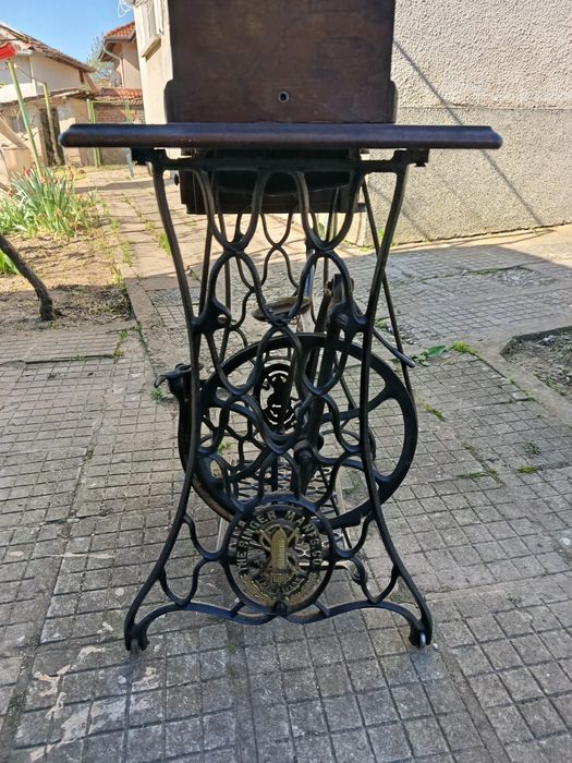 Крачна шевна машина siger