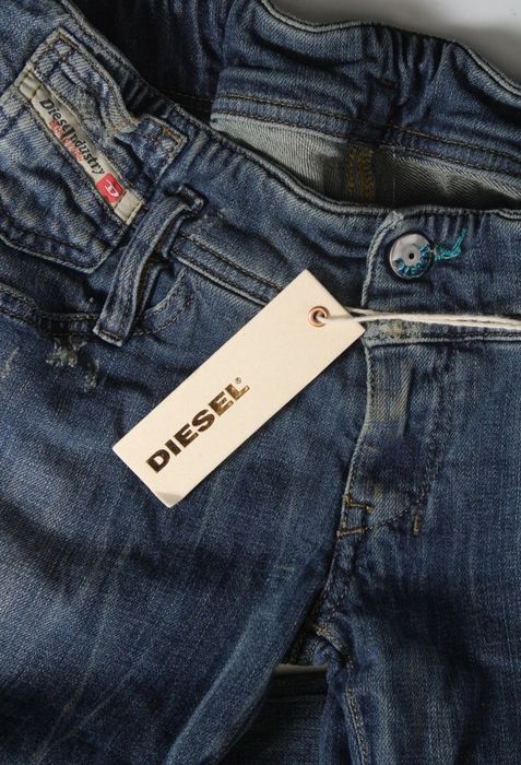 Дамски дънки Levi's и Diesel