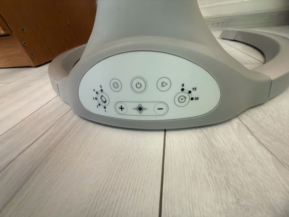 Електрическа люлка Chipolino Nest, цвят макадамия