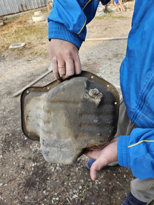 Продам поддон камри 35 б/у