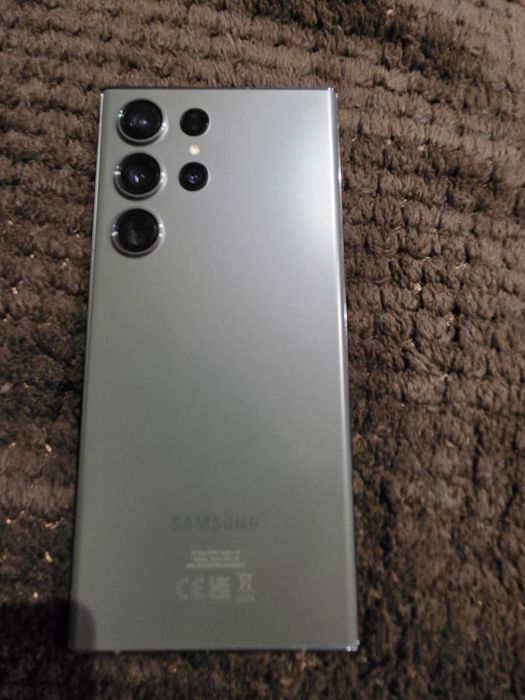 Продавам Samsung S23 Ultra