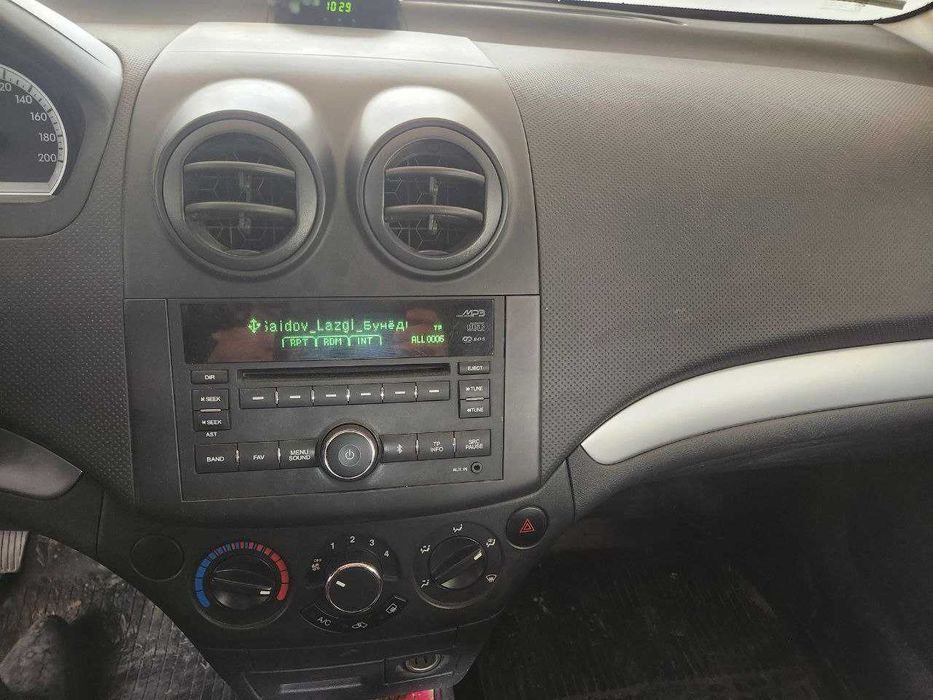 Нексия 3 сотилади ок ранг 2019 йил 21 000 км