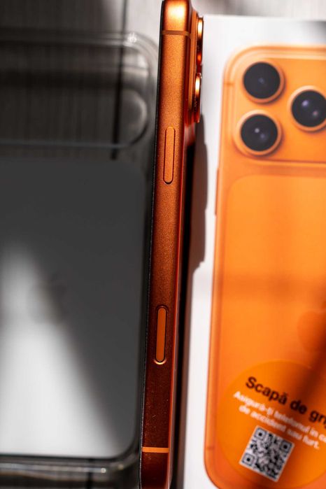 Apple iPhone 17 Pro Max -  256GB - Cosmic Orange - Pachet complet - Garantie