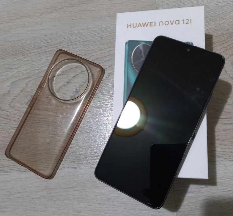 Продаю Huawei nova 12 i 256 gb