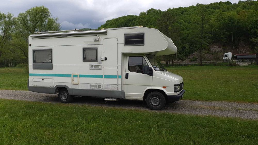 Vand Camper cu Alcov.