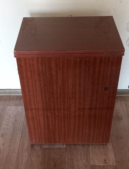Швейная машина продам