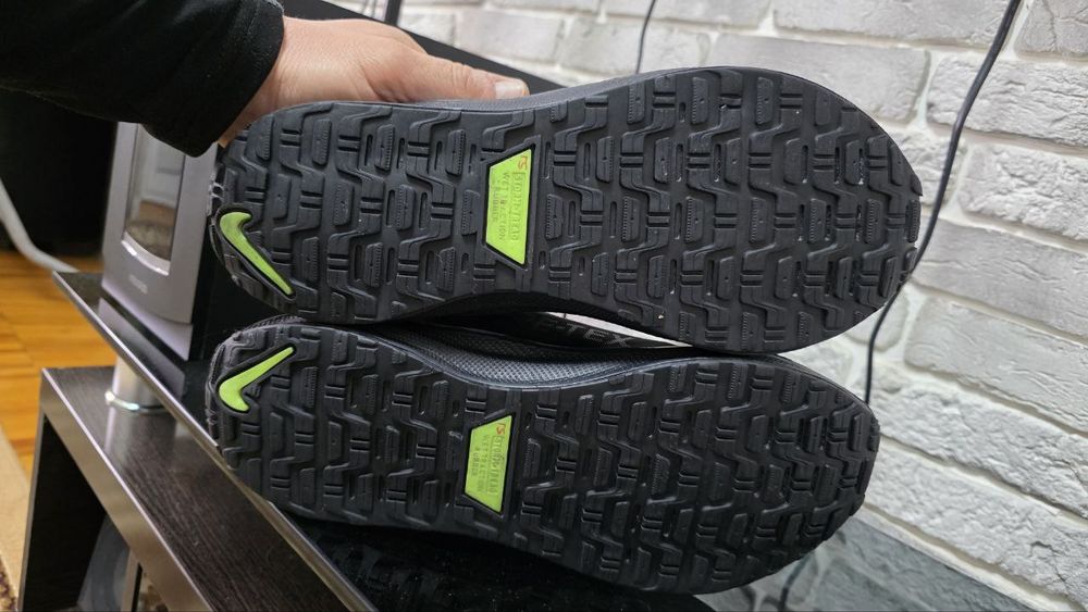 Оригинальные кроссы Nike