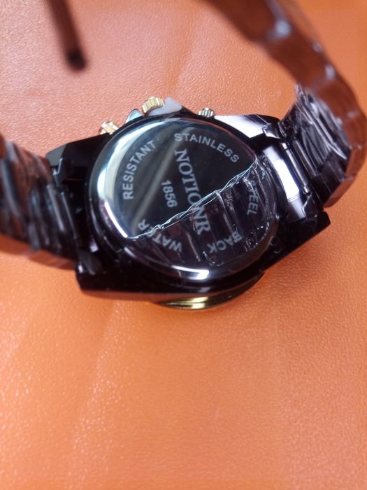 Мъжки часовник кварцов