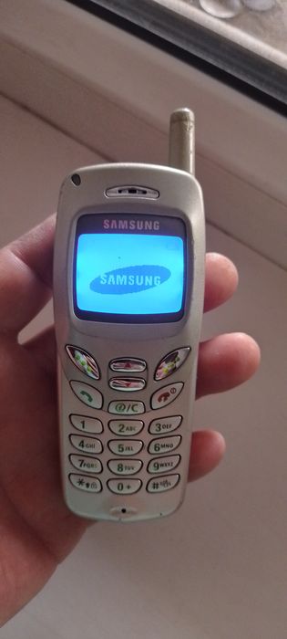 Телефон Самсунг р210