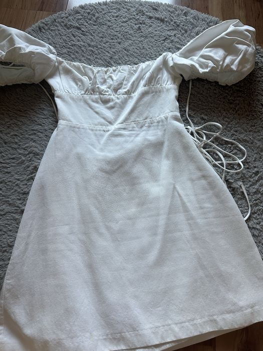 Бяла ежедневна рокля Zara