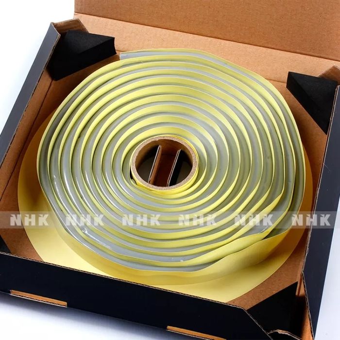 Герметик для фар NHK серый