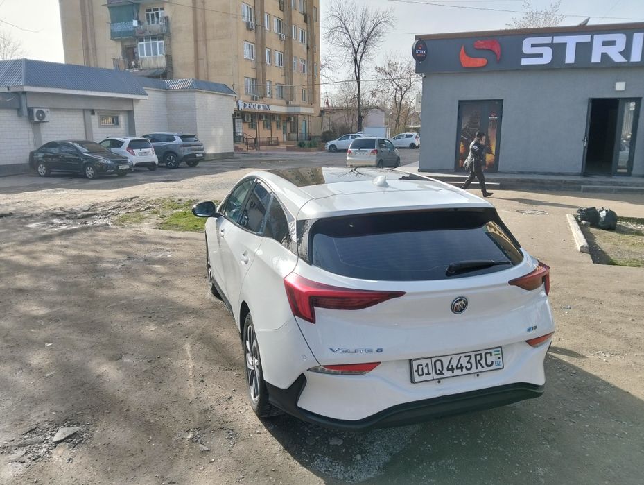 Продам Buick Velite 6 White Full срочно!