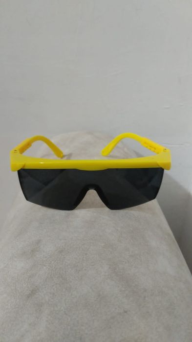 Кара  очки сатылады safety