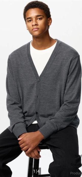 Серый кардиган от японской фирмы Uniglo из мериносовой шерсти