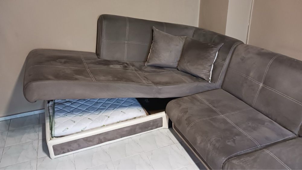 Ъглов диван от две части