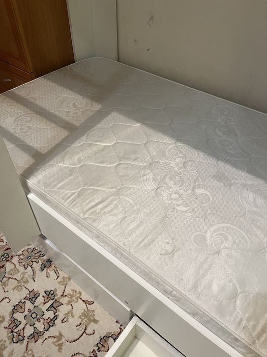 кровать двухярустная