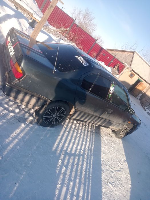 Продам машину нисан премьера